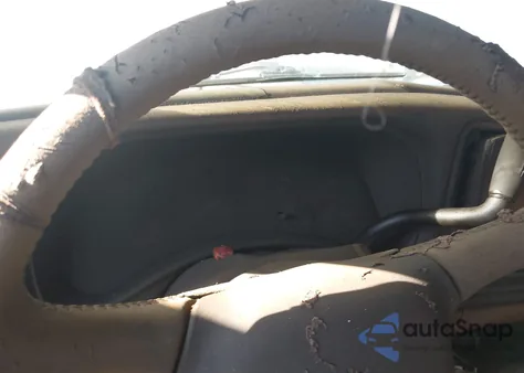 2000 Chevrolet Tahoe C1500 z USA, uszkodzony, nr VIN 1GNEC13T8YJ105066